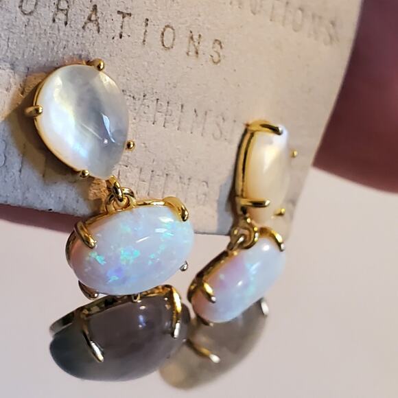 Anthropologie 3 tiered stone 1 drop post earrings Gold over brass New with tags - Picture 3 of 7